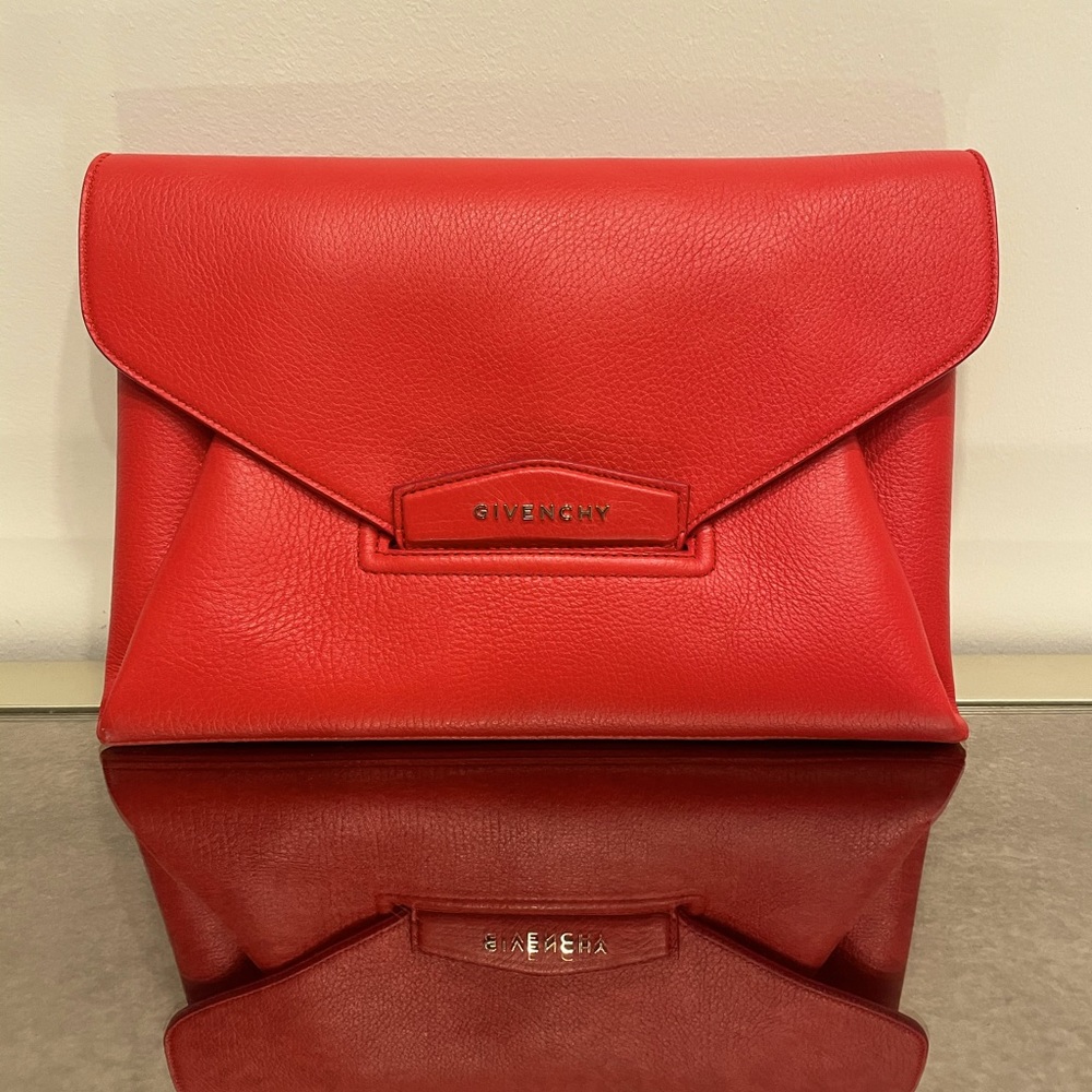 Givenchy Red Antigona Clutch